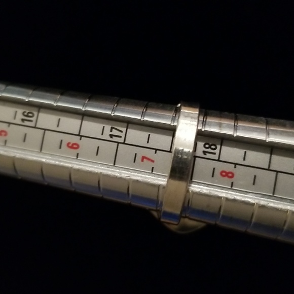 Crazy Lace Triangle Statement Ring - Picture 5 of 5